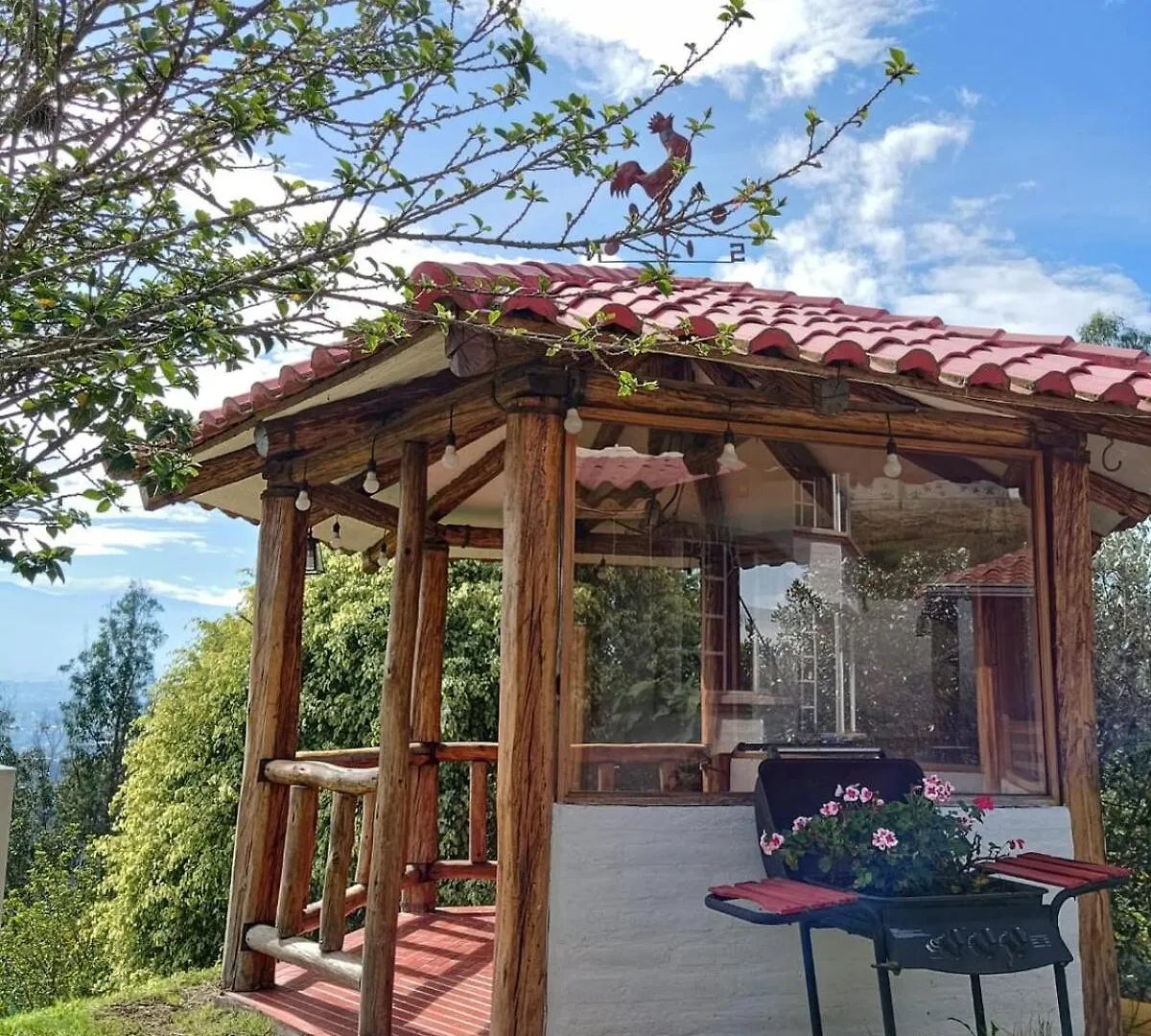 Villa Casa Rustica Con Vista Increible Y Aire Fresco Quito 0*,
