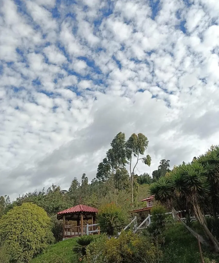 Villa Casa Rustica Con Vista Increible Y Aire Fresco Quito